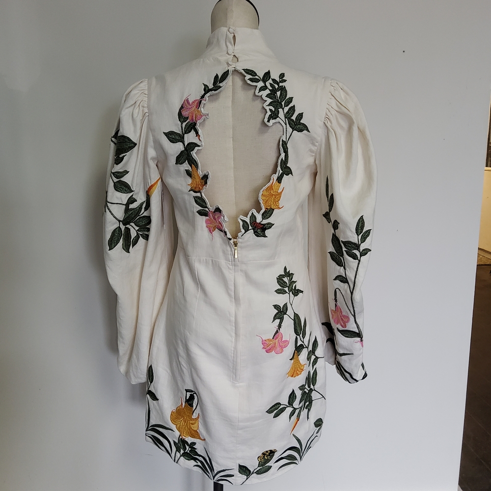 Agua by Agua Bendita Guaba Ranas Embroidered Linen Statement Dress - Picture 7 of 15